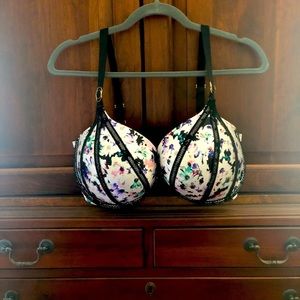 Victoria Secret Bombshell Bra